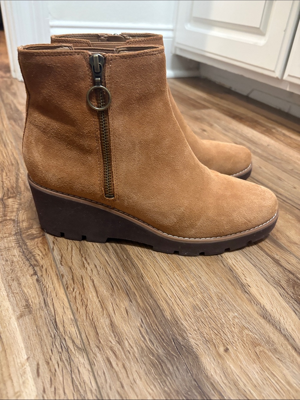 Vionic Tan Suede Wedge Ankle Booties with Side Zip